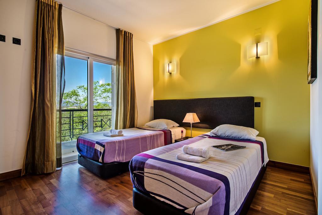 Aparthotel Foz Da Ria Odiáxere Zimmer foto